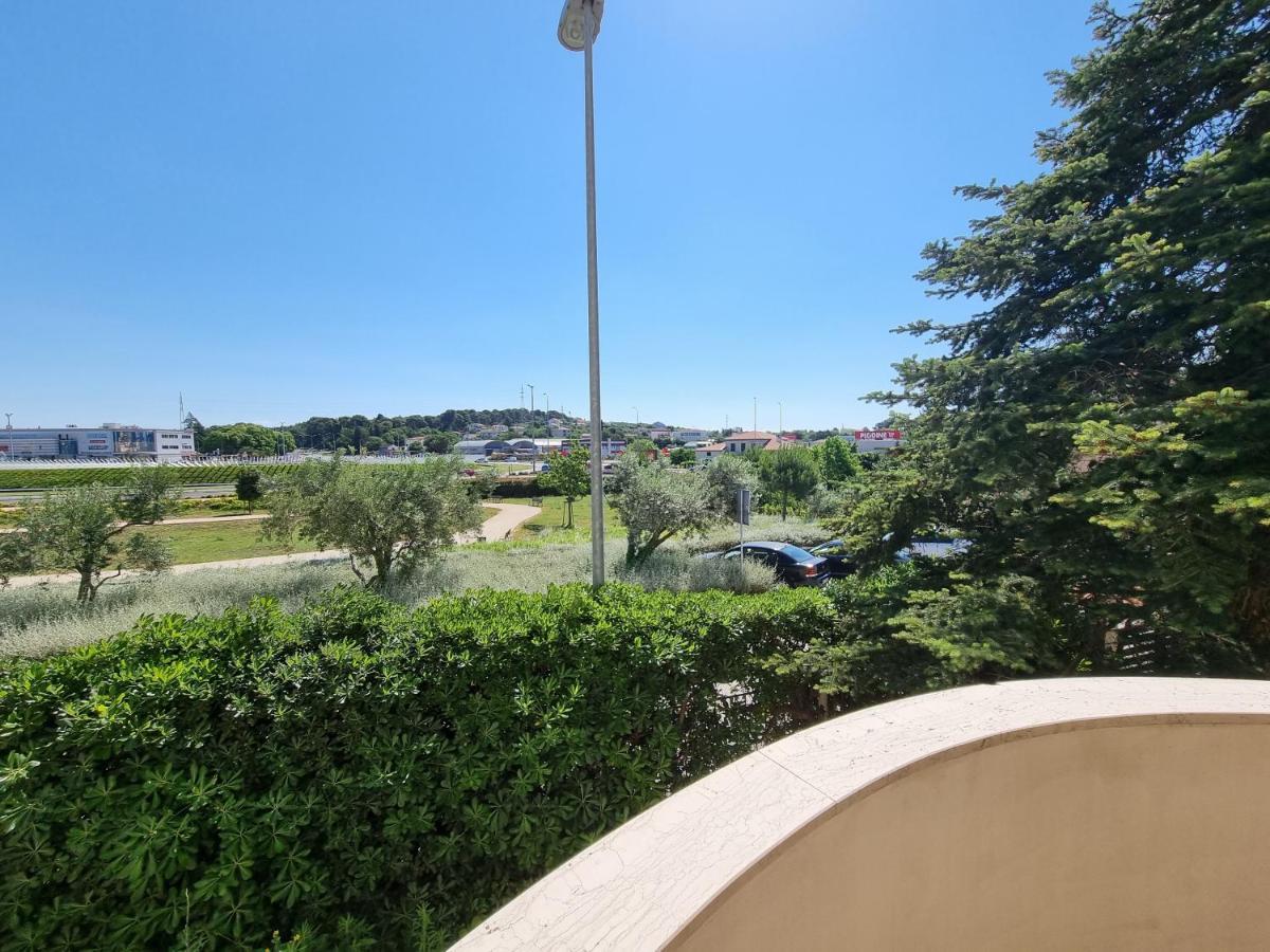 Apartments "M" PUY 외부 사진