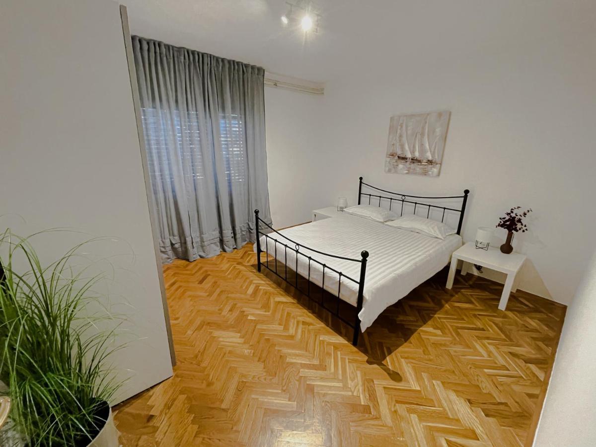 Apartments "M" PUY 외부 사진