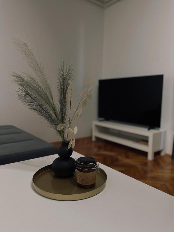 Apartments "M" PUY 외부 사진